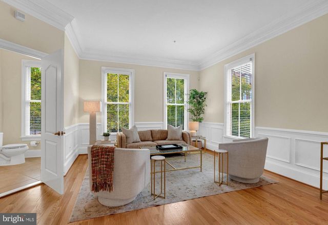 1722 POTOMAC GREENS DR, Alexandria, VA 22314