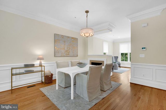 1722 POTOMAC GREENS DR, Alexandria, VA 22314