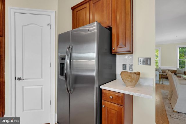 1722 POTOMAC GREENS DR, Alexandria, VA 22314