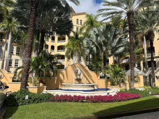 3001 NE 185th St 222, Aventura, FL 33180