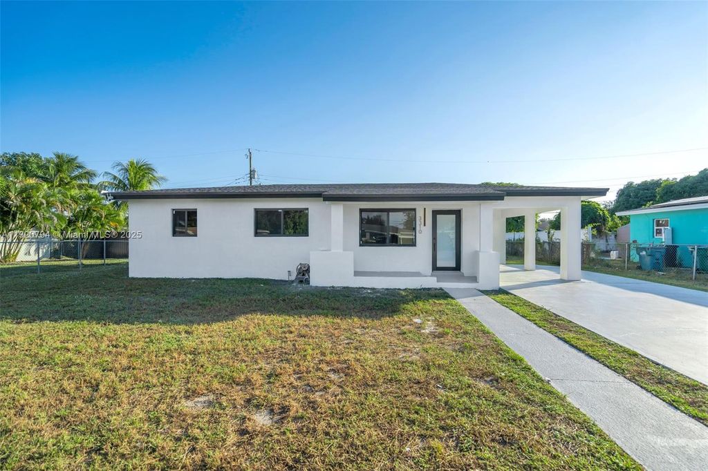 3310 NW 172nd Ter, Miami Gardens, FL 33056