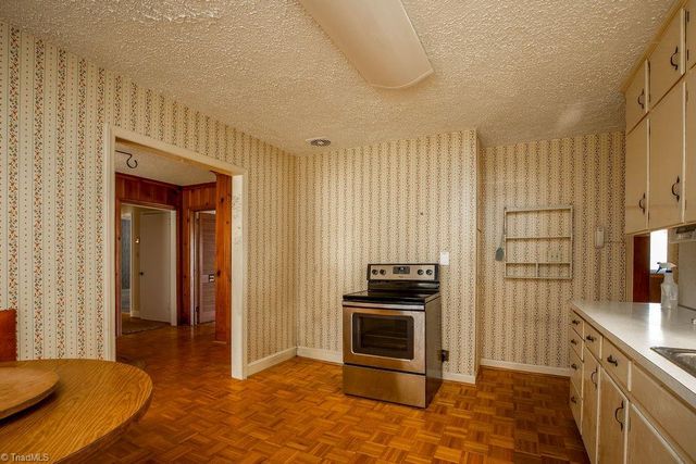 1519 Mcguinn Drive, High Point, NC 27262