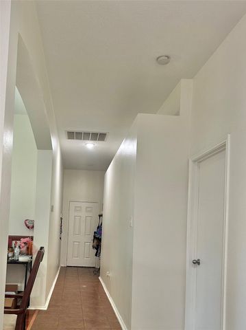 2623 Sockeye Drive, Houston, TX 77045