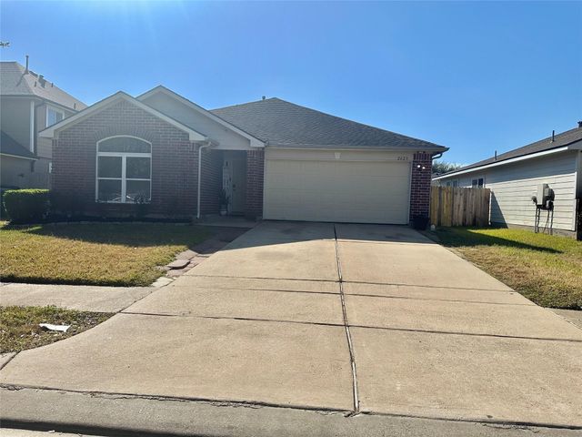 2623 Sockeye Drive, Houston, TX 77045