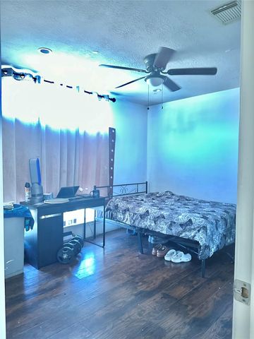 2623 Sockeye Drive, Houston, TX 77045