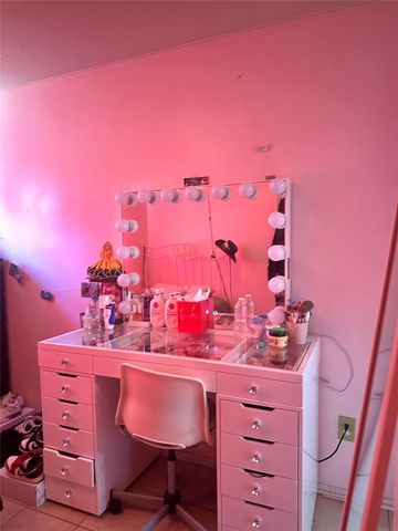 2623 Sockeye Drive, Houston, TX 77045