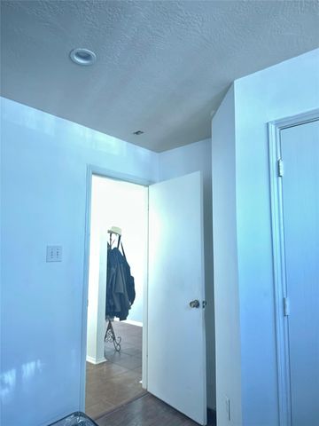 2623 Sockeye Drive, Houston, TX 77045