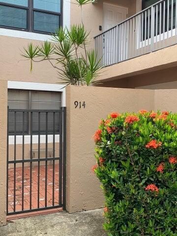 6606 VILLA SONRISA Drive 914, Boca Raton, FL 33433