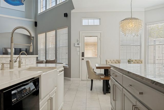 2521 Sir Tristram Lane, Lewisville, TX 75056