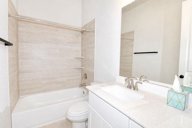 2211 Almond Creek Lane, Brookshire, TX 77423