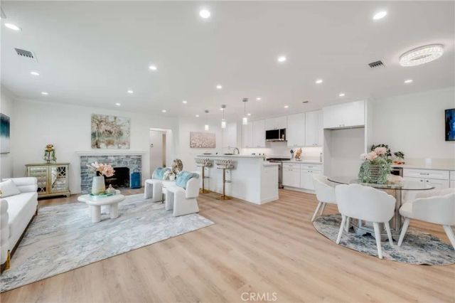 4705 Whitewood, Long Beach, CA 90808
