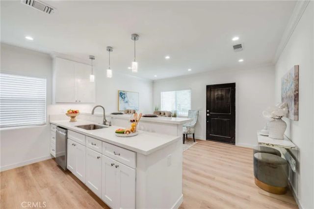 4705 Whitewood, Long Beach, CA 90808