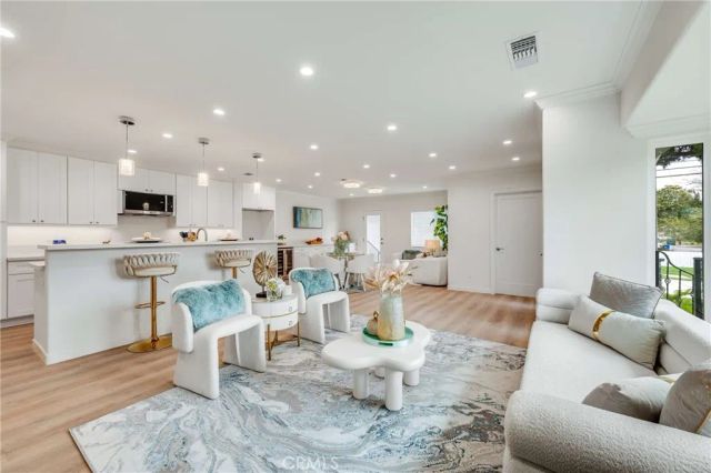 4705 Whitewood, Long Beach, CA 90808