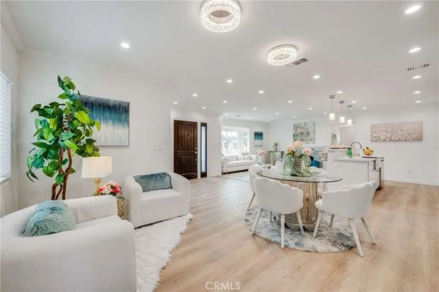 4705 Whitewood, Long Beach, CA 90808