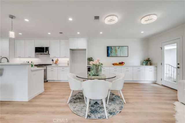 4705 Whitewood, Long Beach, CA 90808