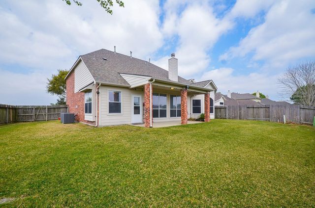 10002 Pine Flats Drive, Houston, TX 77095