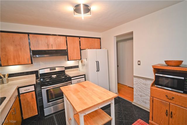 3811 Artmar Drive, Youngstown, OH 44515