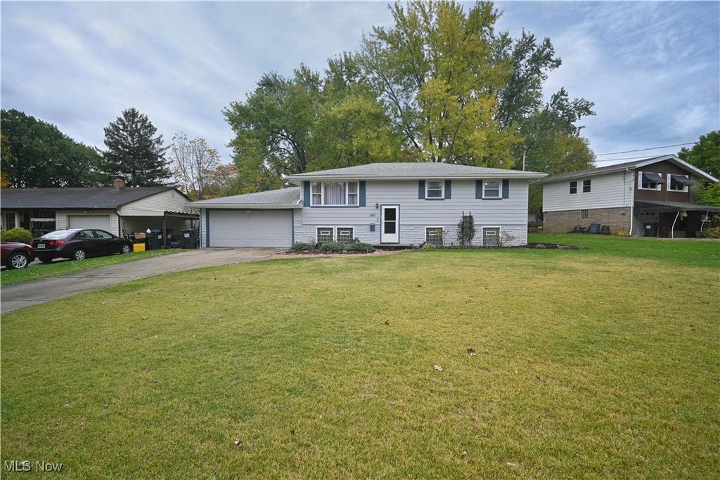 3811 Artmar Drive, Youngstown, OH 44515