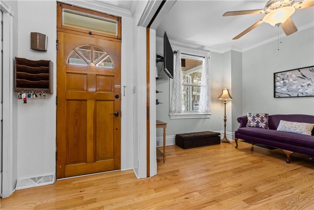 416 5th St, Oakmont, PA 15139