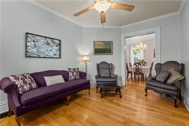 416 5th St, Oakmont, PA 15139