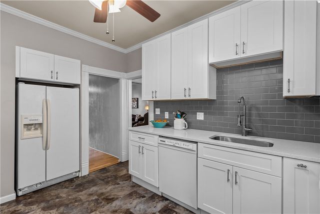 416 5th St, Oakmont, PA 15139