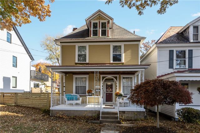 416 5th St, Oakmont, PA 15139