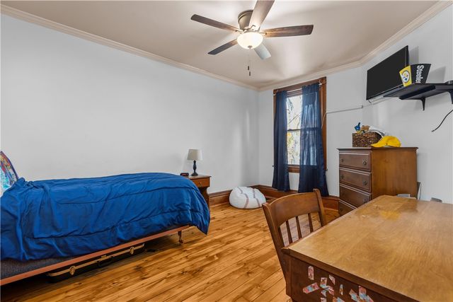 416 5th St, Oakmont, PA 15139