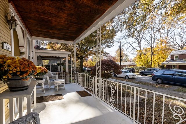 416 5th St, Oakmont, PA 15139