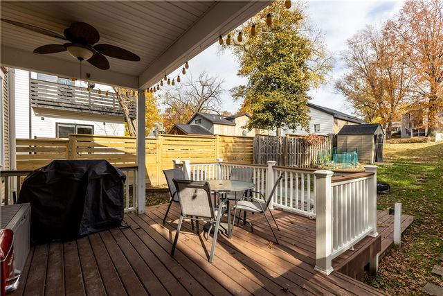 416 5th St, Oakmont, PA 15139