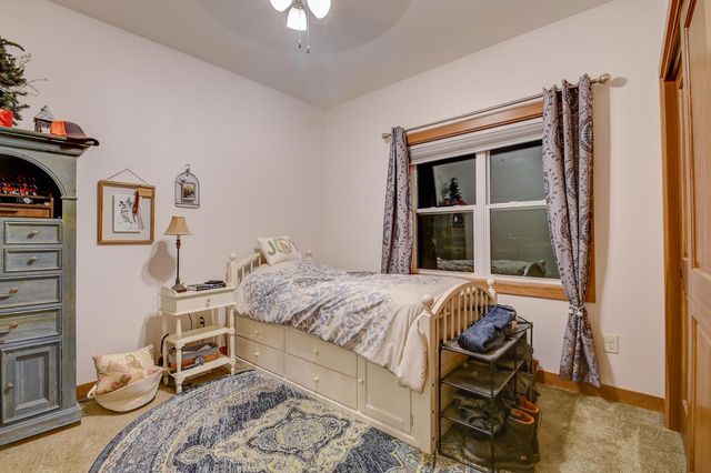 430 Emerald COURT, Kewaskum, WI 53040