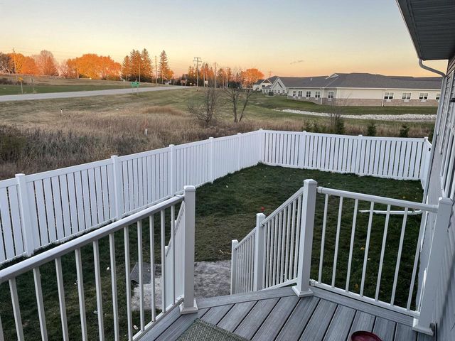 430 Emerald COURT, Kewaskum, WI 53040