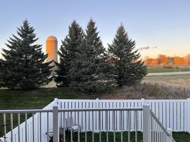 430 Emerald COURT, Kewaskum, WI 53040