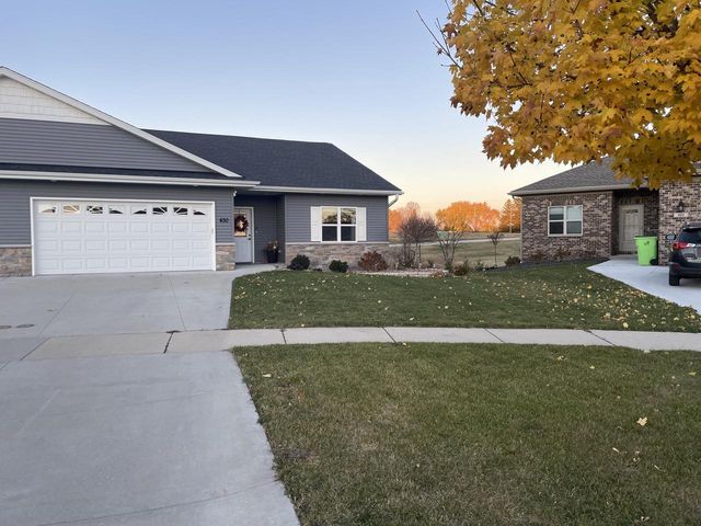 430 Emerald COURT, Kewaskum, WI 53040