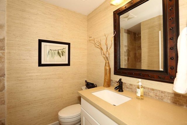 5804 N Scottsdale Road, Paradise Valley, AZ 85253