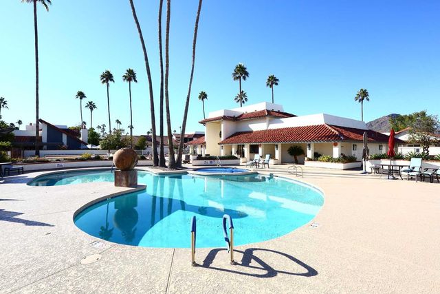 5804 N Scottsdale Road, Paradise Valley, AZ 85253