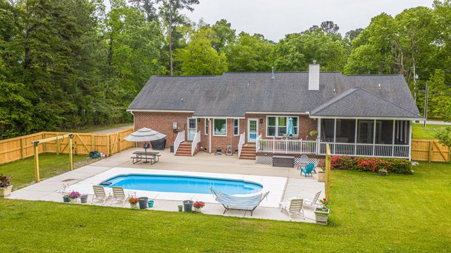 106 Lee Street, Summerville, SC 29485