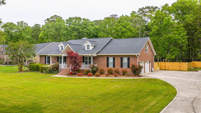 106 Lee Street, Summerville, SC 29485