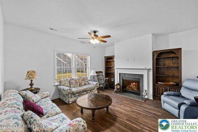 3868 Victors Way, Bethlehem Twp, PA 18045