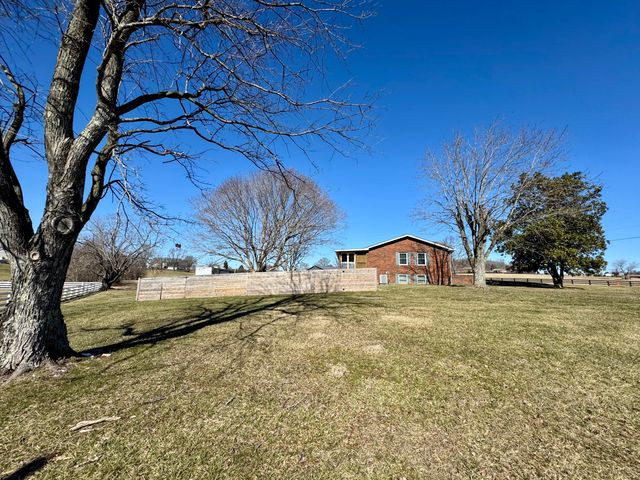 3954 Oak Hill Road, Somerset, KY 42503