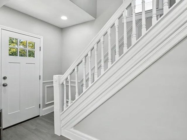 25 Dawes St., Springfield, MA 01109