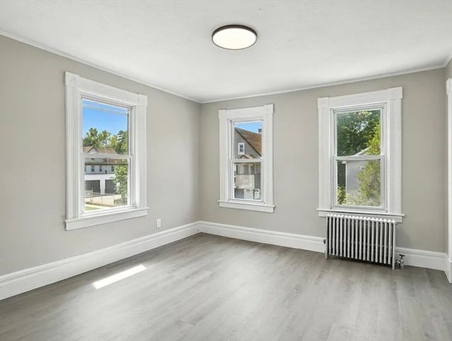 25 Dawes St., Springfield, MA 01109