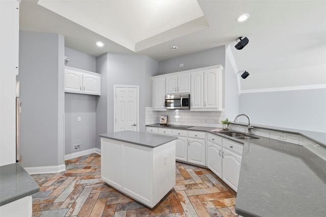 5867 Grayco Drive, Grand Prairie, TX 75052