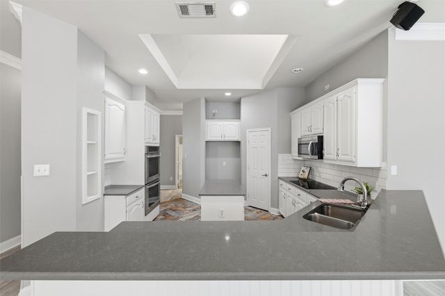 5867 Grayco Drive, Grand Prairie, TX 75052