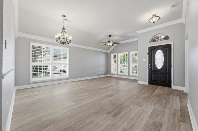 5867 Grayco Drive, Grand Prairie, TX 75052