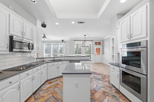 5867 Grayco Drive, Grand Prairie, TX 75052