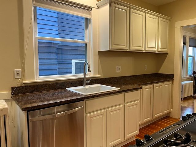 182 Magazine St. 1, Cambridge, MA 02139