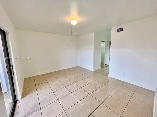 10893 NW 7th St 23-27, Miami, FL 33172