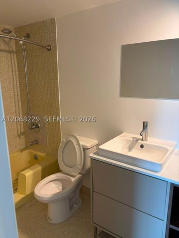 3050 N Palm Aire Dr 707, Pompano Beach, FL 33069