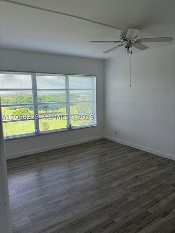 3050 N Palm Aire Dr 707, Pompano Beach, FL 33069