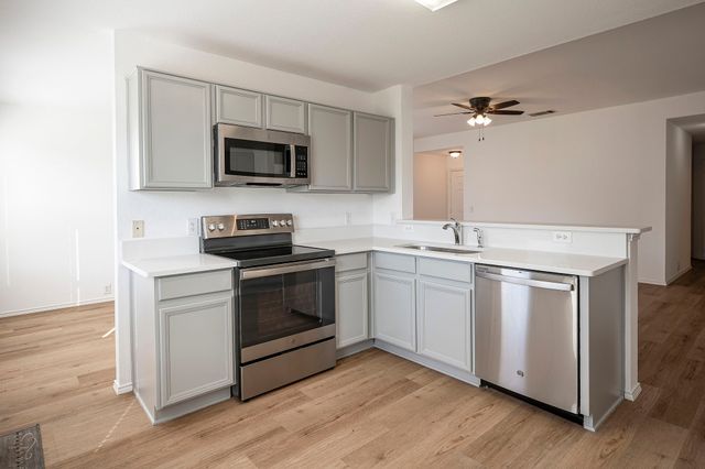 8924 King Ranch Drive, Cross Roads, TX 76227